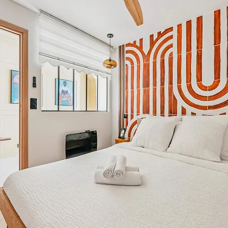 2bdr - 6p Le Marais