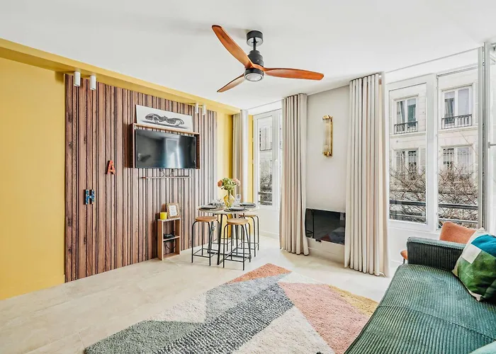 Appartement 2bdr - 6p Le Marais